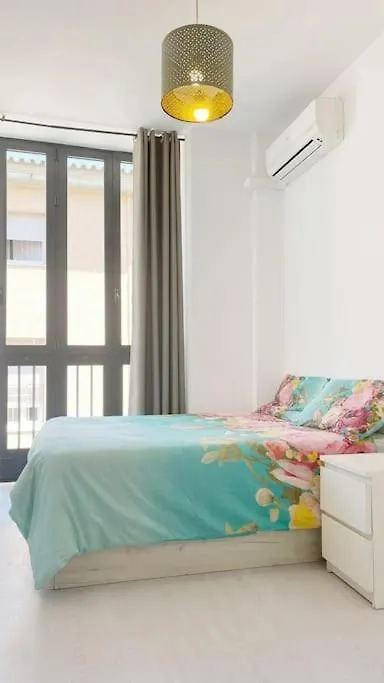 2 Bedroom Apartment Next To Plaza De La Merced Malaga Spain